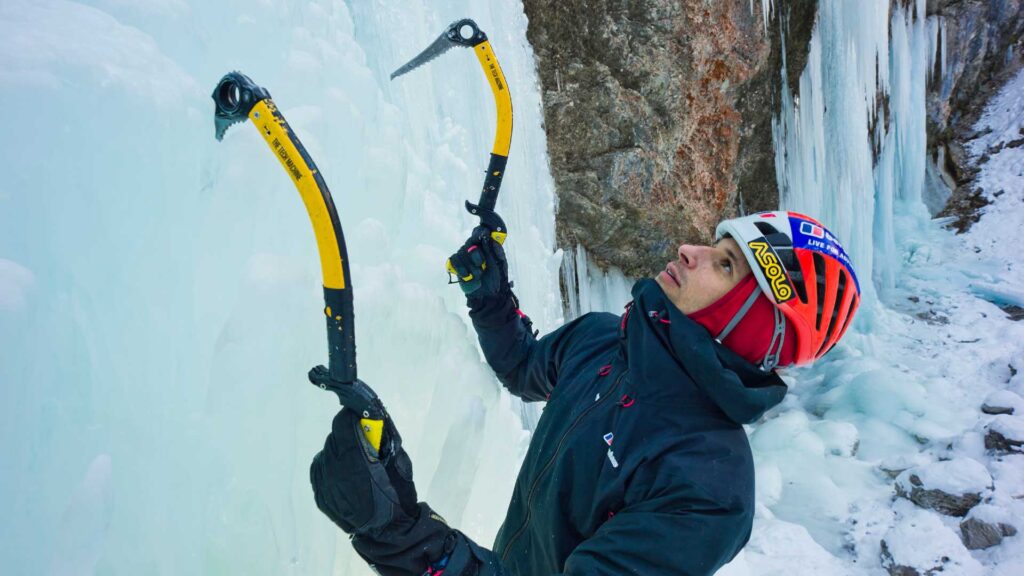 Ice climbing tours for beginners and advanced climbers